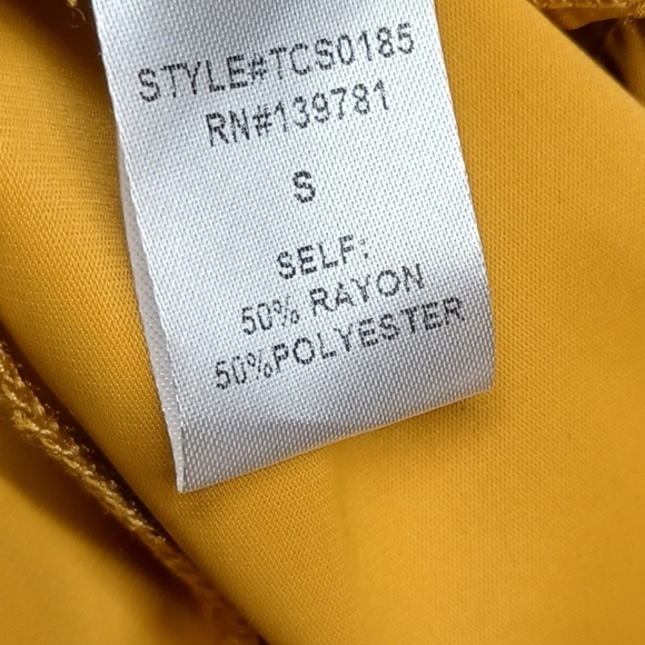 ALPHA & OMEGA Mustard Yellow Button Front Pleated Ruffle Cold Shoulder Top NWT S - Picture 5 of 8